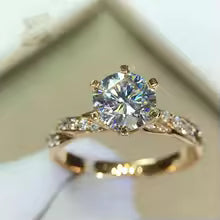 Bague or et moissanite